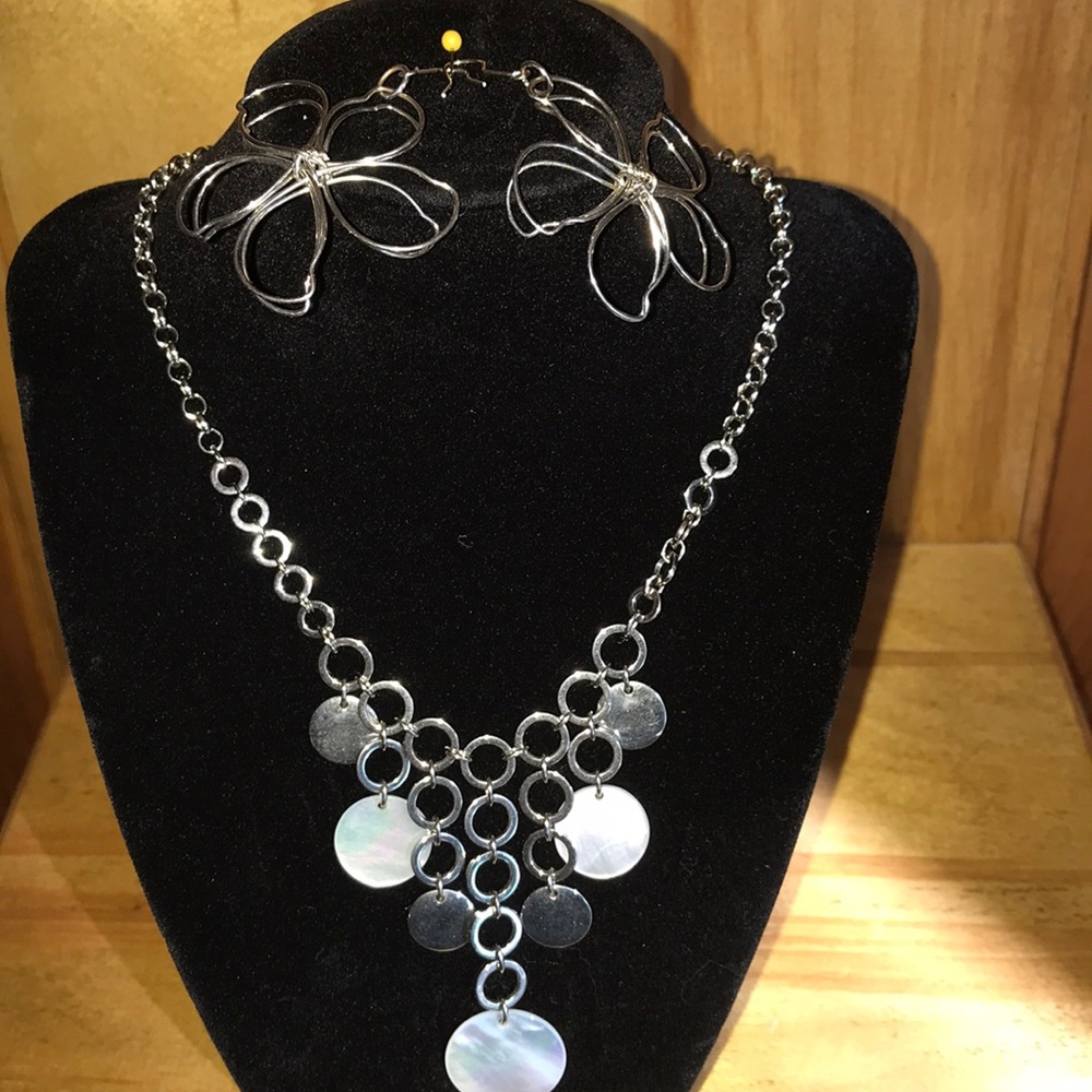 Lia Sophia Circular Silver Tiered Drop Y Necklace Artisan Wire Flower Earrings